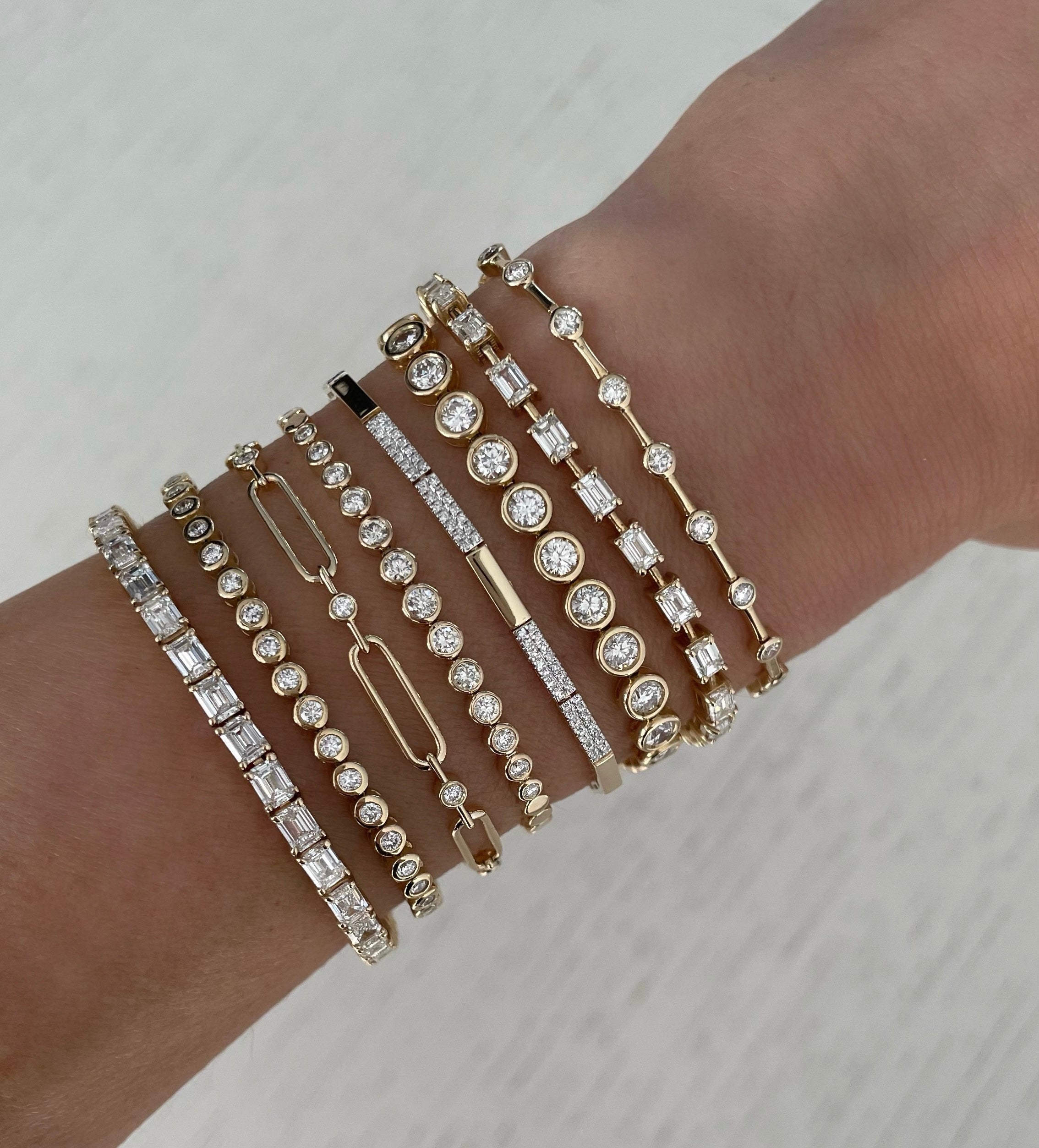 Graduated Diamond Bezel Tennis Bracelet