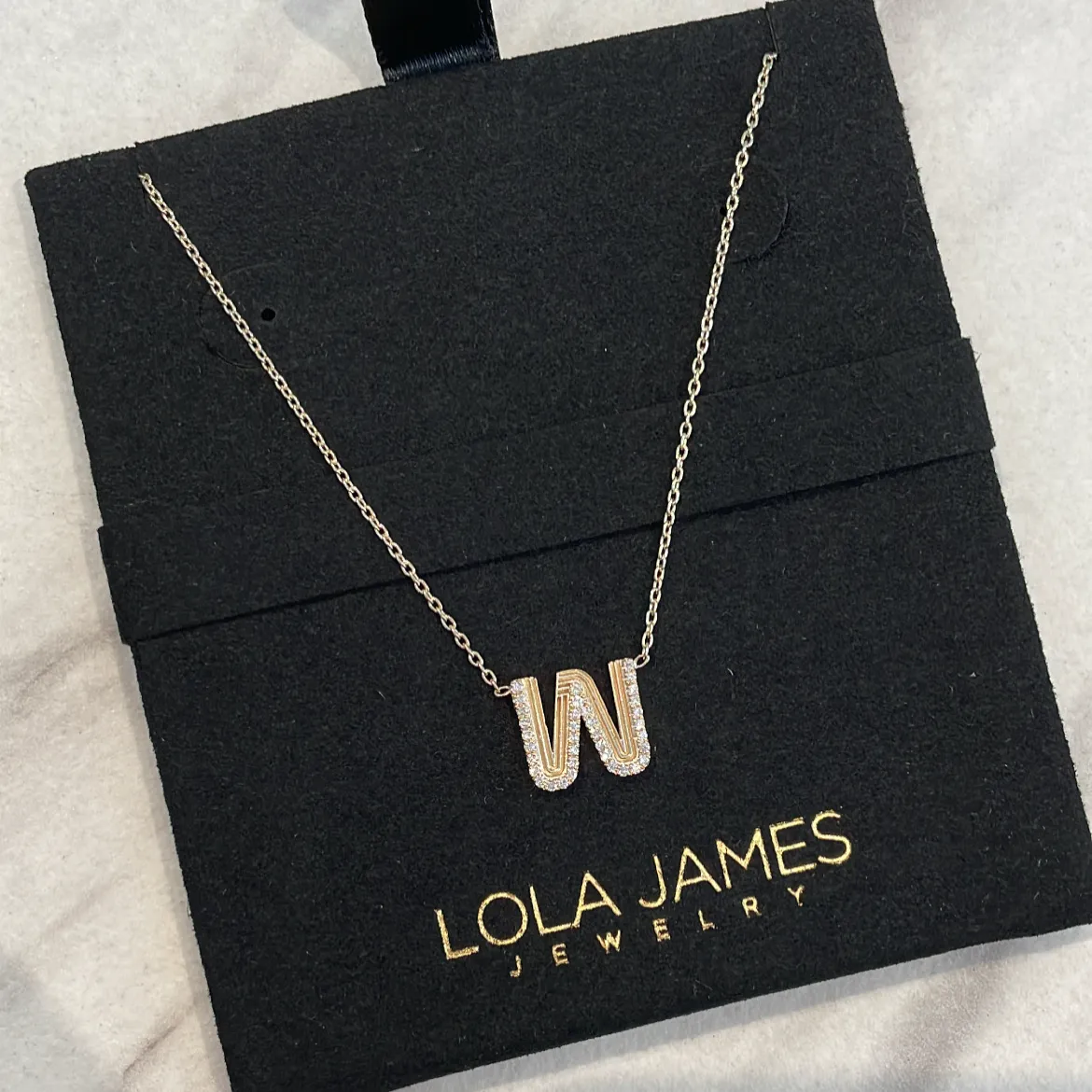 Diamond Detail Retro Fluted Letter Necklace