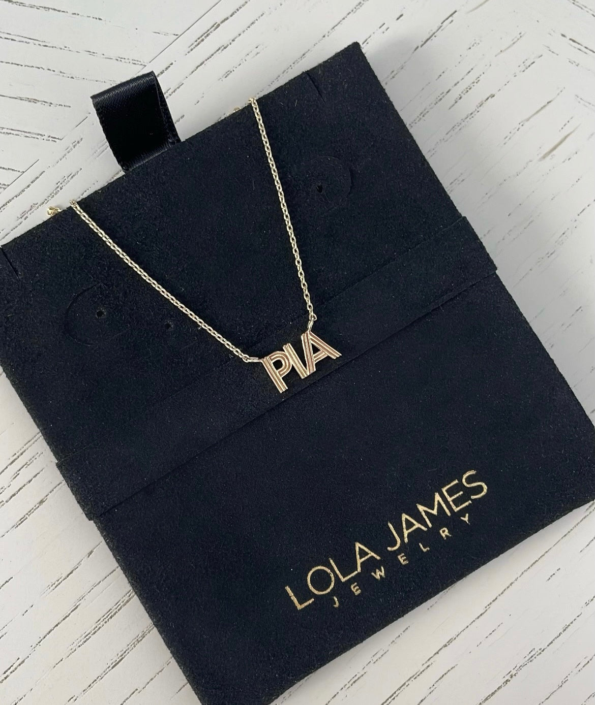 Small Fluted Name Necklace